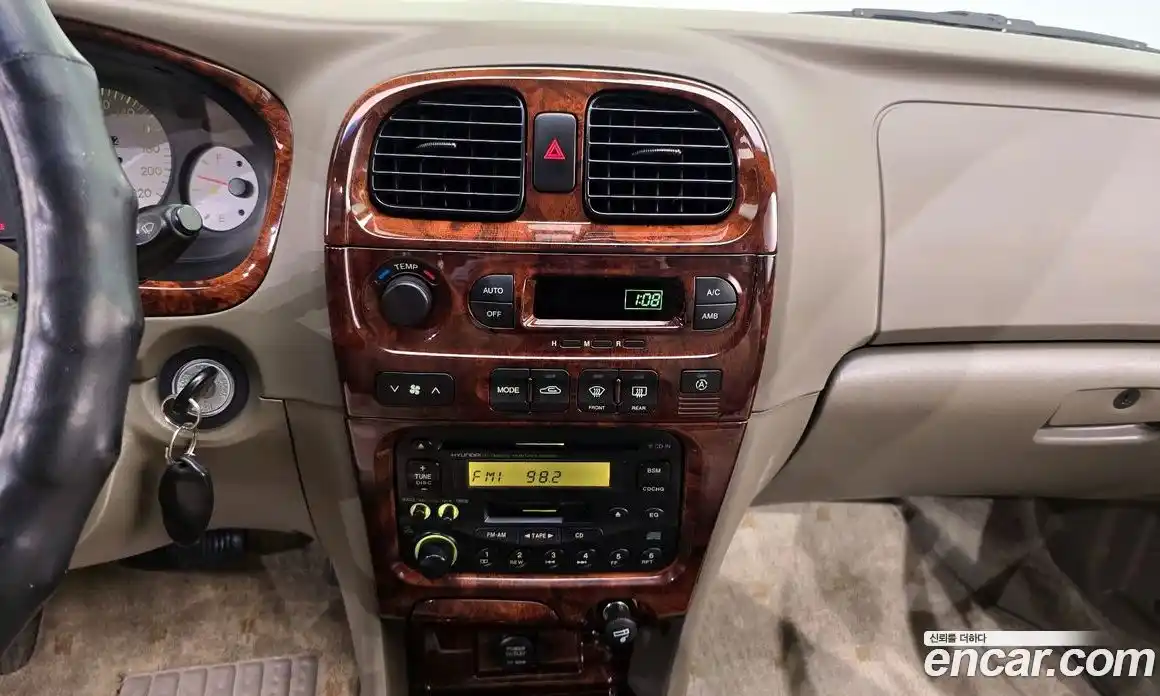 Hyundai Sonata 2000 2.0 Автомат в Москве № 608732, фото 15