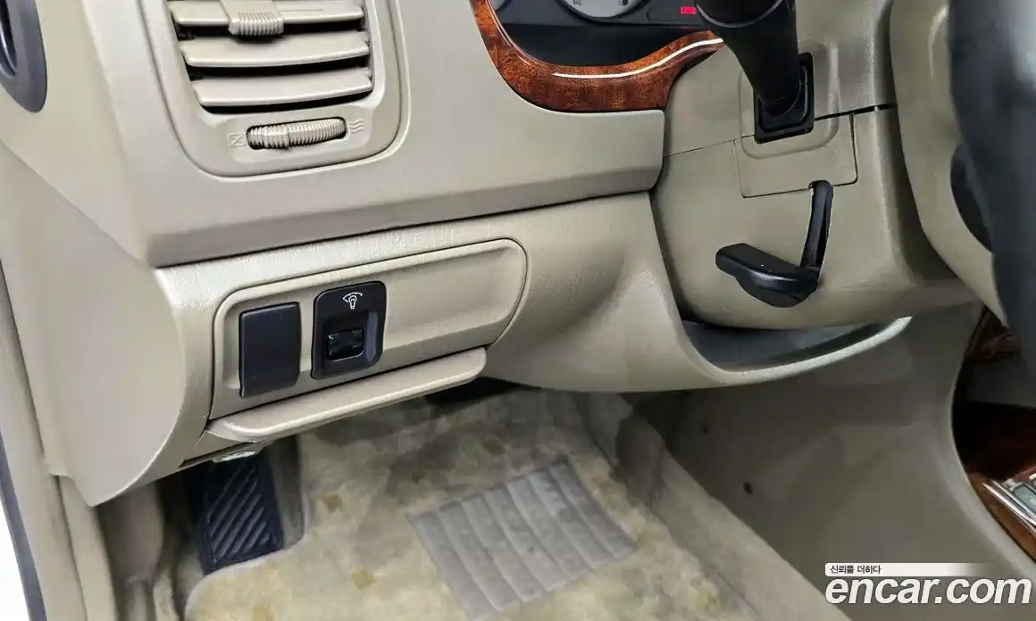 Hyundai Sonata 2000 2.0 Автомат в Москве № 608732, фото 16