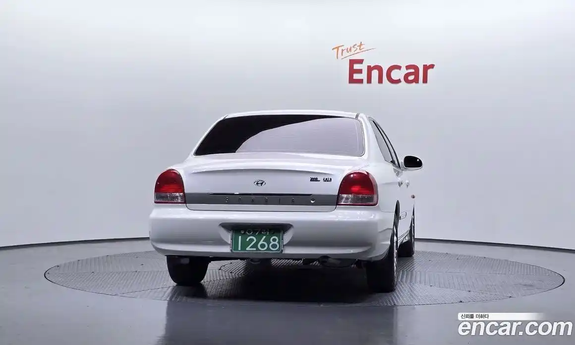 Hyundai Sonata 2000 2.0 Автомат в Москве № 608732, фото 4