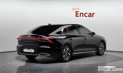 Hyundai Grandeur 2023 2.4 Автомат в Москве № 608841, миниатюра 2