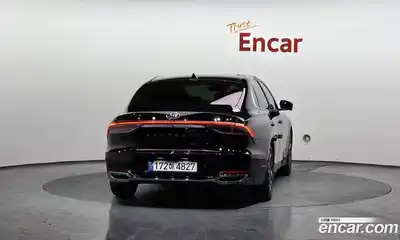 Hyundai Grandeur 2023 2.4 Автомат в Москве № 608841, миниатюра 4