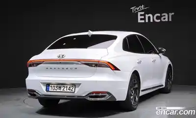 Hyundai Grandeur 2022 2.4 Автомат в Москве № 608991, миниатюра 2