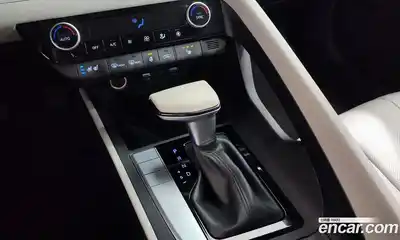 Hyundai Avante 2022 1.6 Автомат в Москве № 609145, миниатюра 9