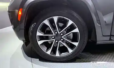 Jeep Cherokee 2022 3.6 Автомат в Москве № 609648, миниатюра 4