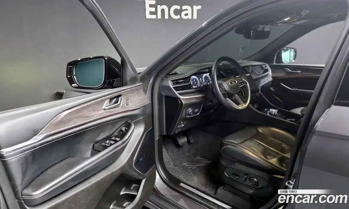 Jeep Cherokee 2022 3.6 Автомат в Москве № 609648, фото 9