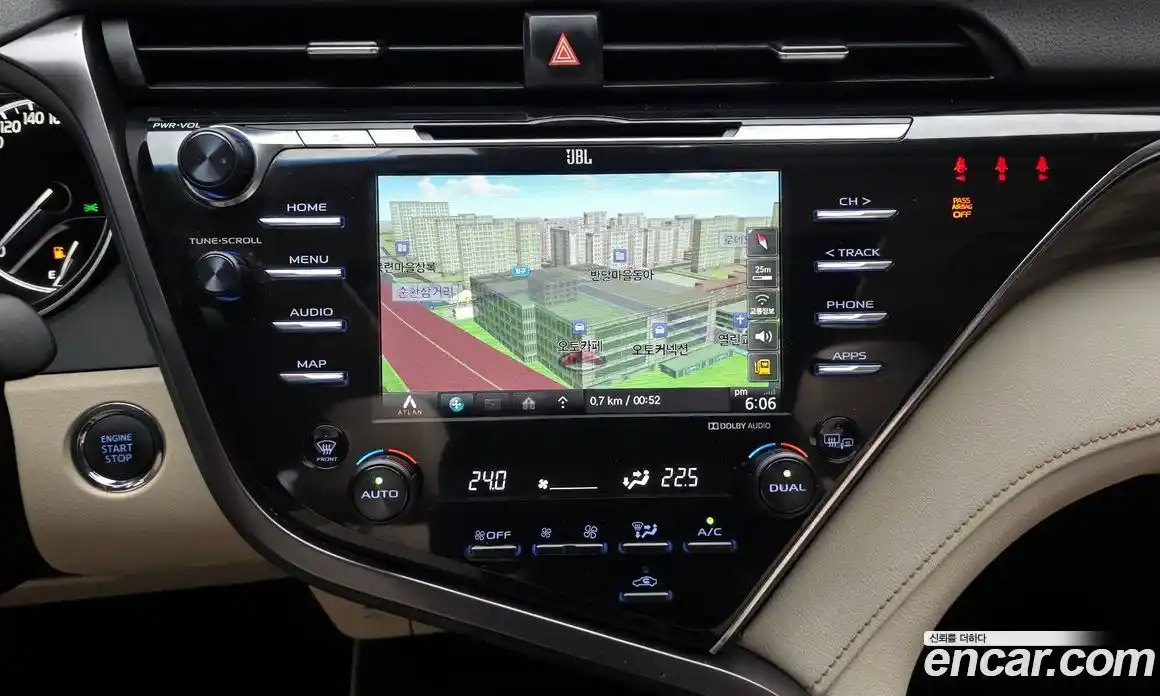 Toyota Camry 2018 2.5 Автомат в Москве № 609809, фото 14