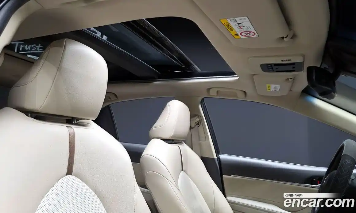 Toyota Camry 2018 2.5 Автомат в Москве № 609809, фото 20