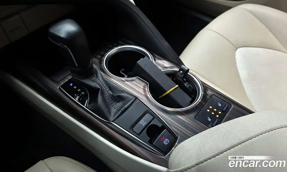 Toyota Camry 2018 2.5 Автомат в Москве № 609809, фото 9