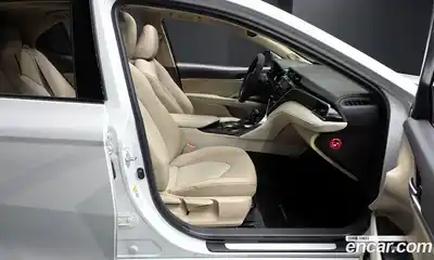 Toyota Camry 2018 2.5 Автомат в Москве № 609809, миниатюра 10