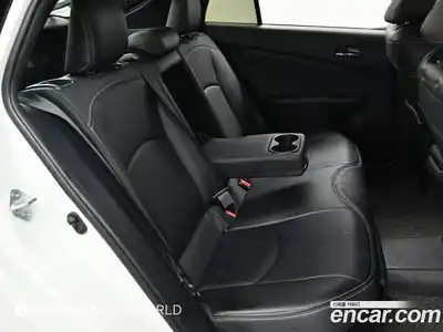 Toyota Prius 2017 1.8 Автомат в Москве № 609859, миниатюра 12