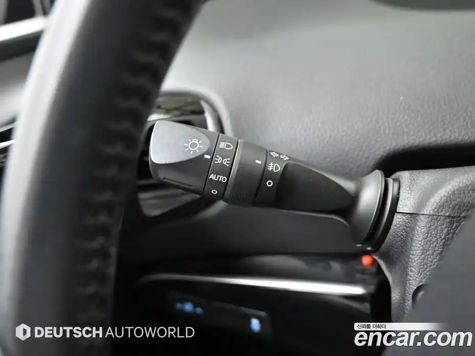 Toyota Prius 2017 1.8 Автомат в Москве № 609859, фото 17