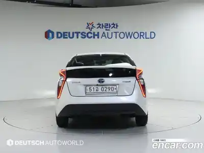 Toyota Prius 2017 1.8 Автомат в Москве № 609859, миниатюра 4