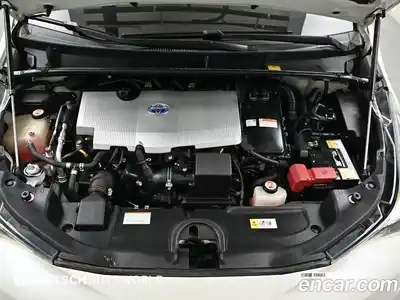 Toyota Prius 2017 1.8 Автомат в Москве № 609859, миниатюра 6