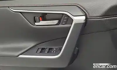 Toyota RAV4 2025 2.5 Автомат в Москве № 609882, миниатюра 12