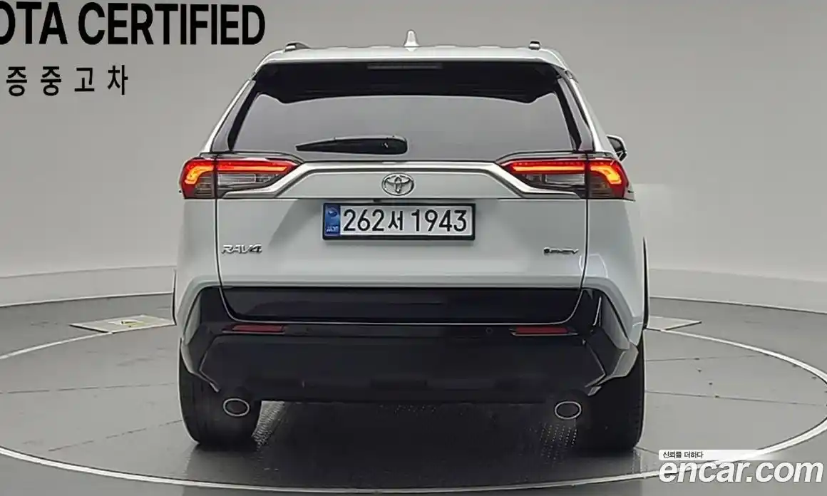 Toyota RAV4 2025 2.5 Автомат в Москве № 609882, фото 4