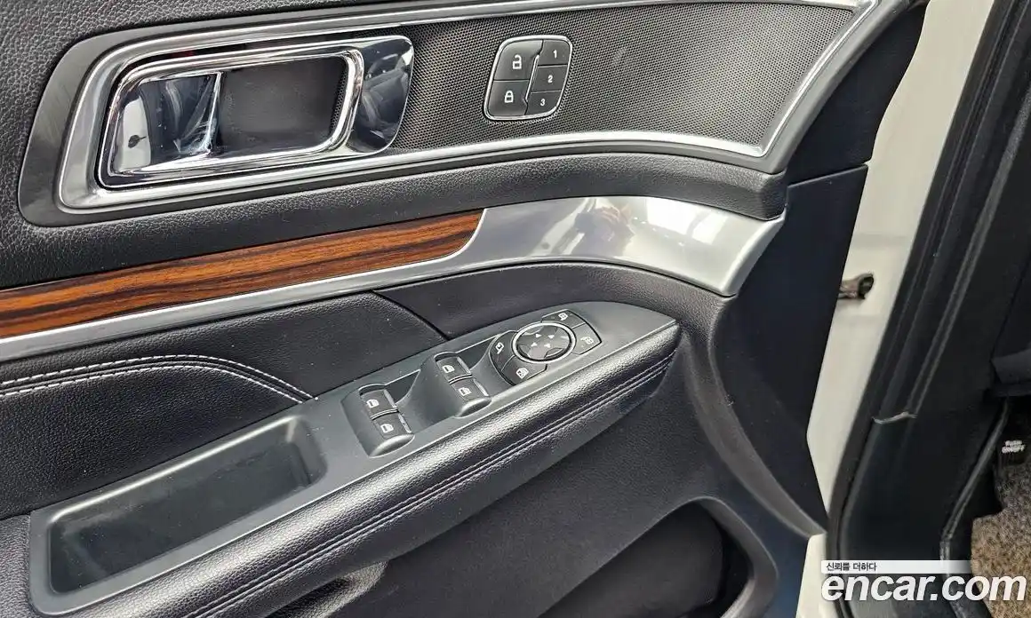 Ford Explorer 2018 2.3 Автомат в Москве № 610222, фото 14