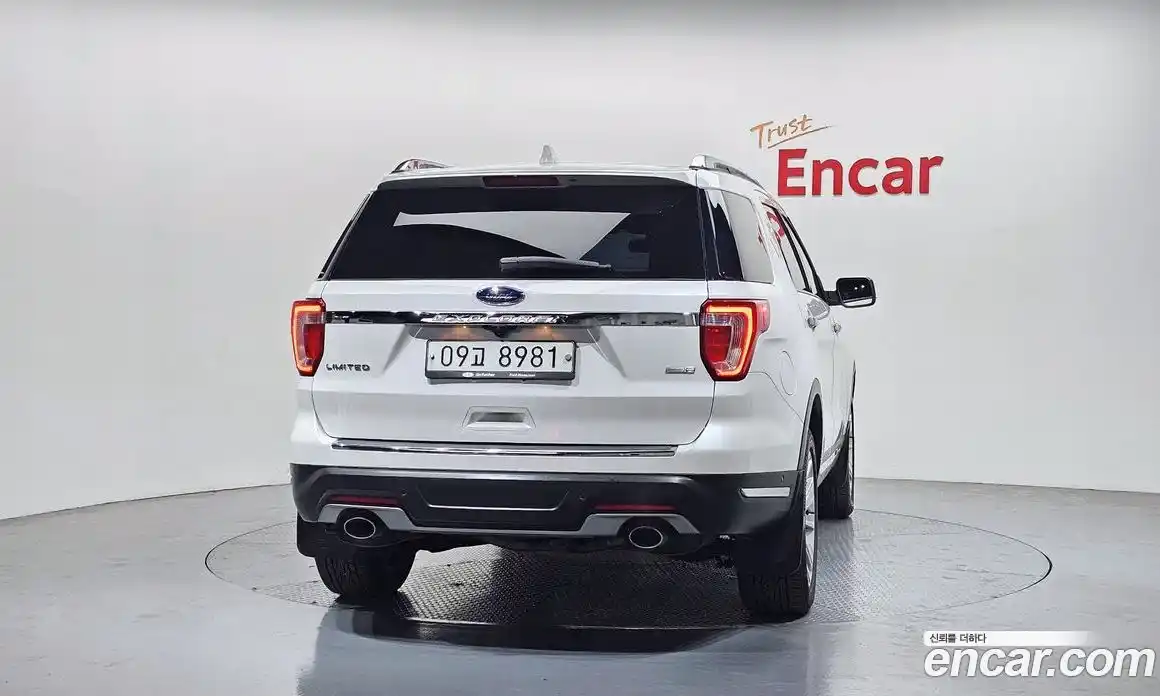 Ford Explorer 2018 2.3 Автомат в Москве № 610222, фото 4