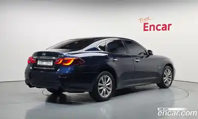 Infiniti Q70 2015 3.0 Автомат в Москве № 610993, миниатюра 2