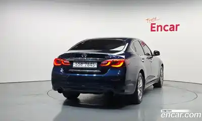 Infiniti Q70 2015 3.0 Автомат в Москве № 610993, миниатюра 4