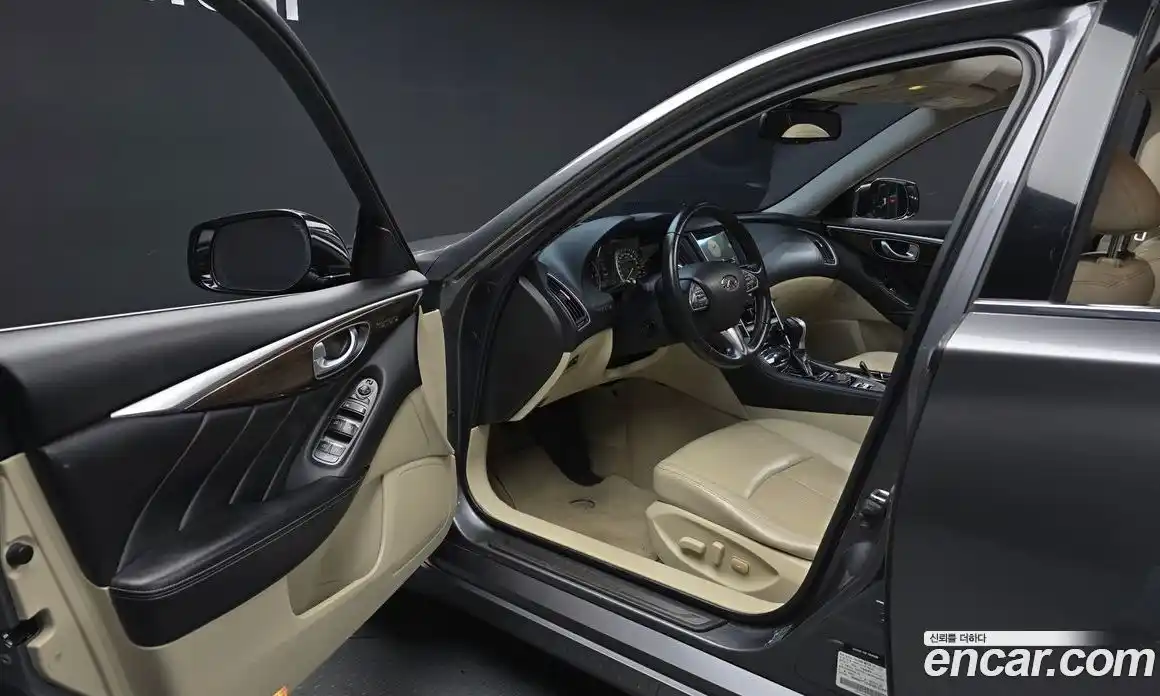 Infiniti Q50 2015 2.1 Автомат в Москве № 611037, фото 10