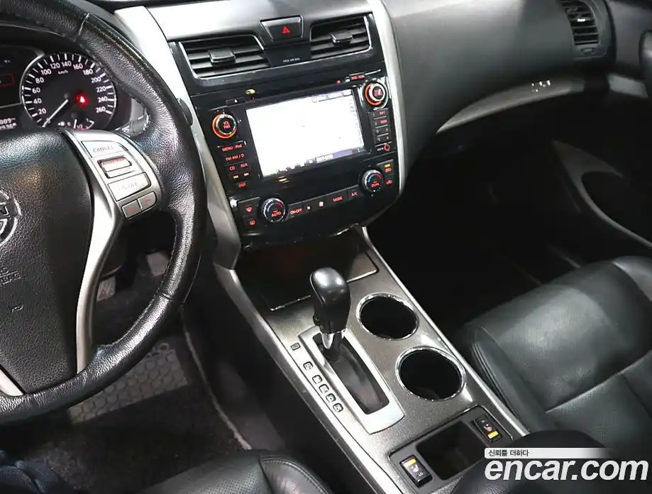 Nissan Altima 2014 2.5 Автомат в Москве № 611364, фото 11