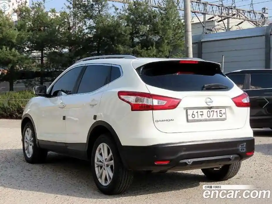 Nissan Qashqai 2016 1.6 Автомат в Москве № 611385, фото 3