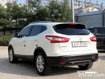 Nissan Qashqai 2016 1.6 Автомат в Москве № 611385, миниатюра 3