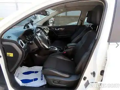 Nissan Qashqai 2016 1.6 Автомат в Москве № 611385, миниатюра 5