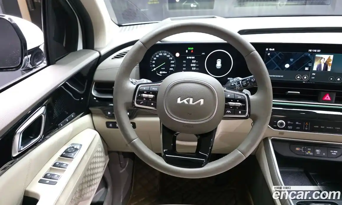 Kia Canival 2024 3.5 Автомат в Москве № 611473, фото 13