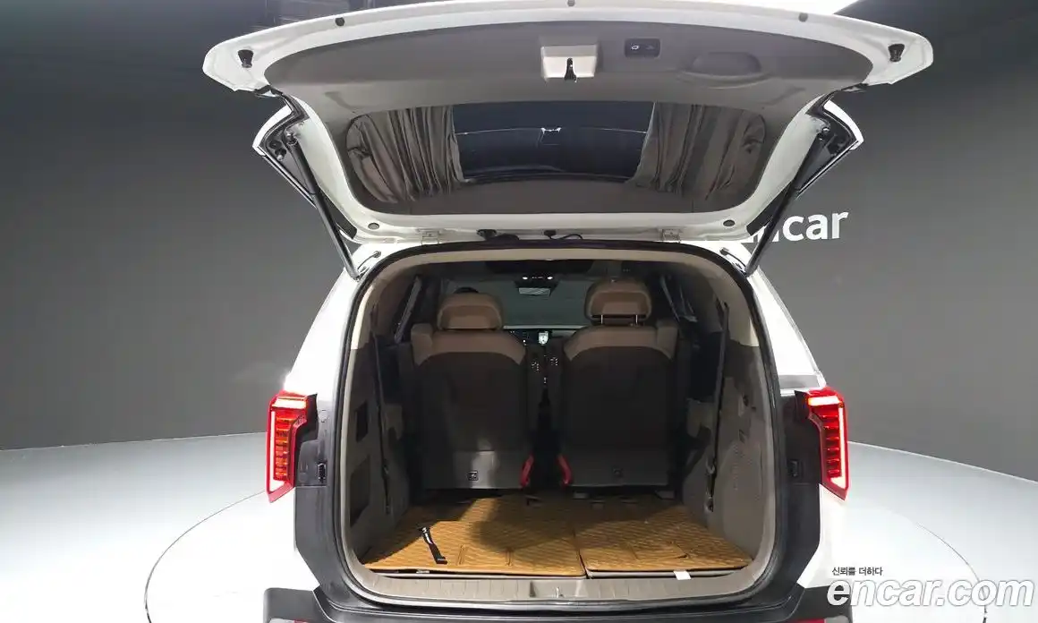 Kia Canival 2024 3.5 Автомат в Москве № 611473, фото 20