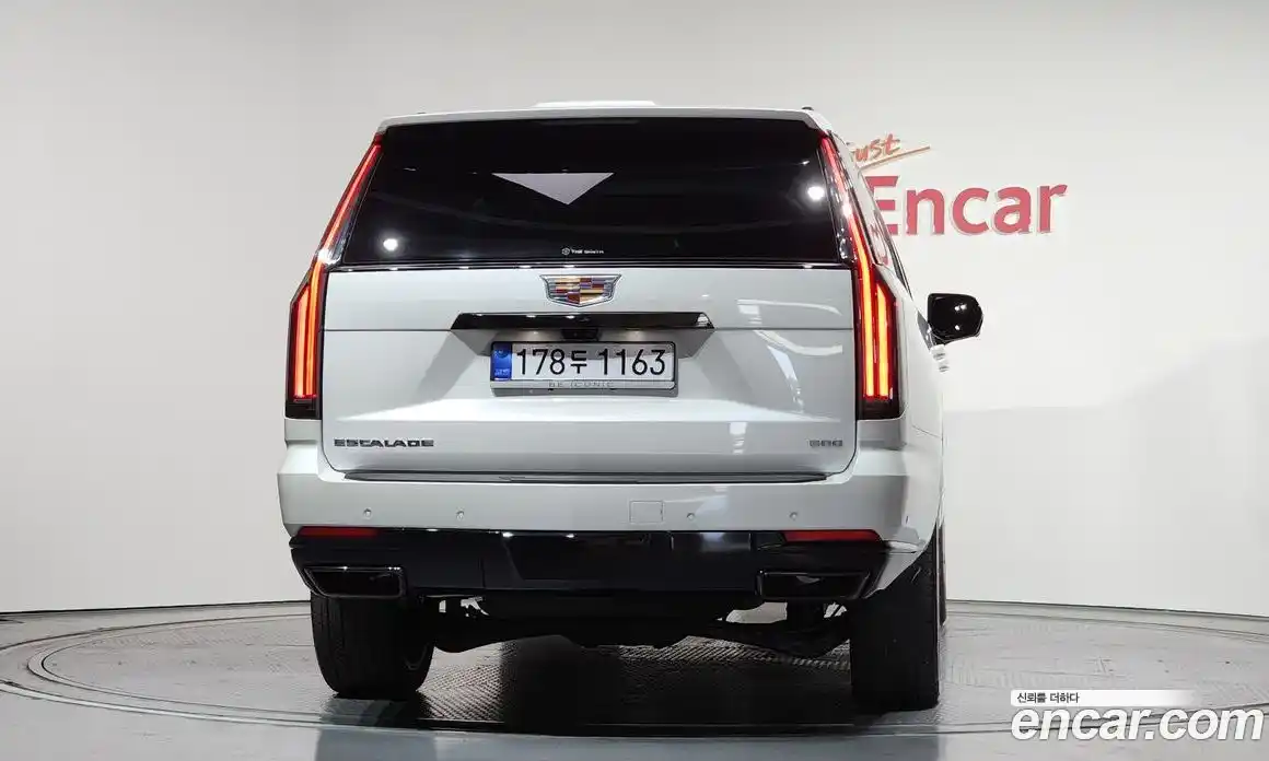 Cadillac Escalade 2025 6.2 Автомат в Москве № 611542, фото 4