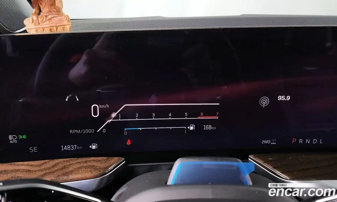 Cadillac Escalade 2025 6.2 Автомат в Москве № 611542, фото 8