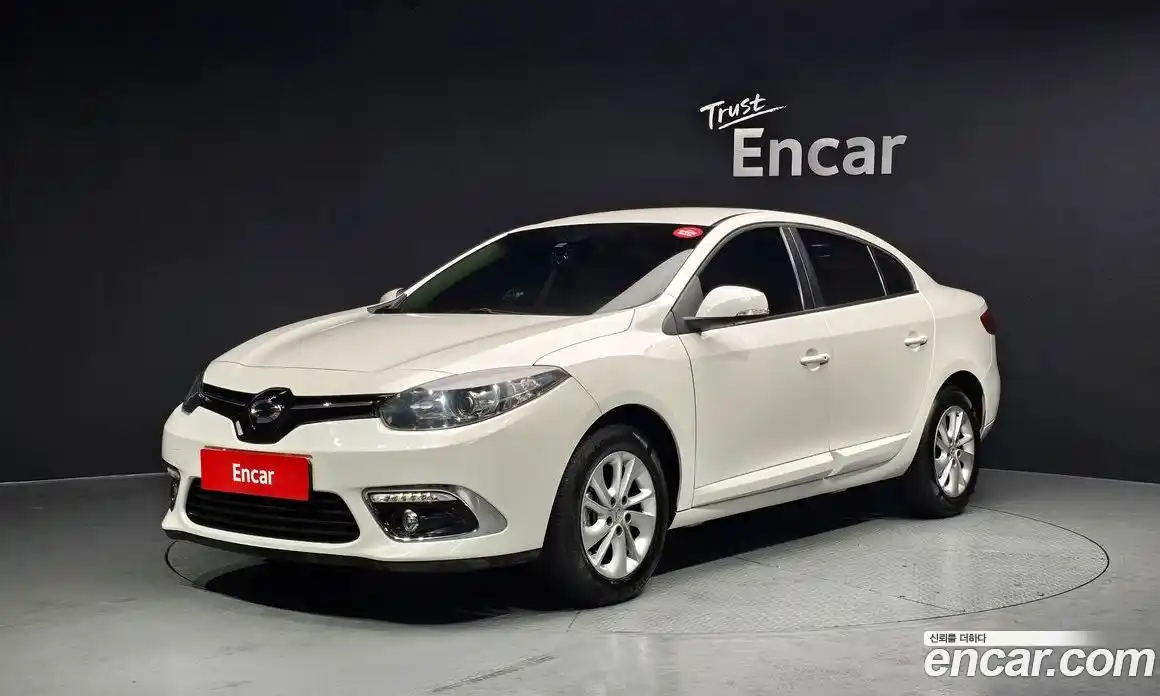 Renault SM3 2015 1.6 Автомат в Москве № 612285, фото 1