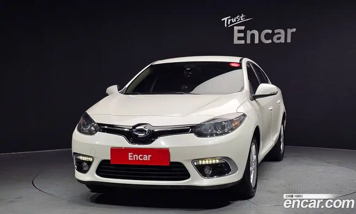 Renault SM3 2015 1.6 Автомат в Москве № 612285, фото 3