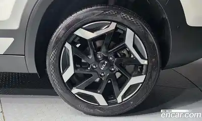 Kia Seltos 2025 1.6 Автомат в Москве № 612888, миниатюра 5