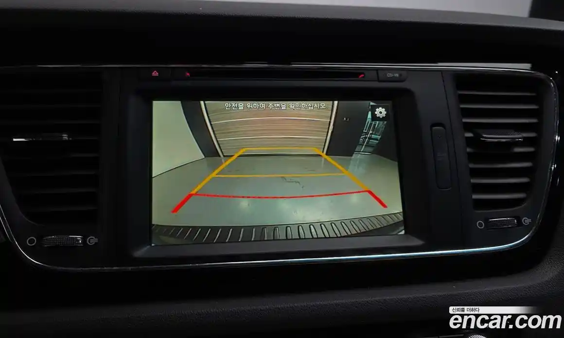 Kia Canival 2016 2.2 Автомат в Москве № 612898, фото 16