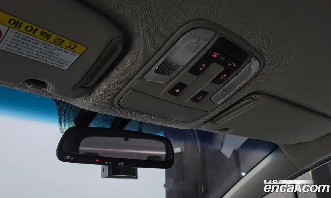 Kia Canival 2016 2.2 Автомат в Москве № 612898, фото 18