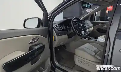 Kia Canival 2016 2.2 Автомат в Москве № 612898, миниатюра 10