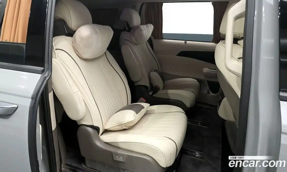 Kia Canival 2025 3.5 Автомат в Москве № 612903, фото 12