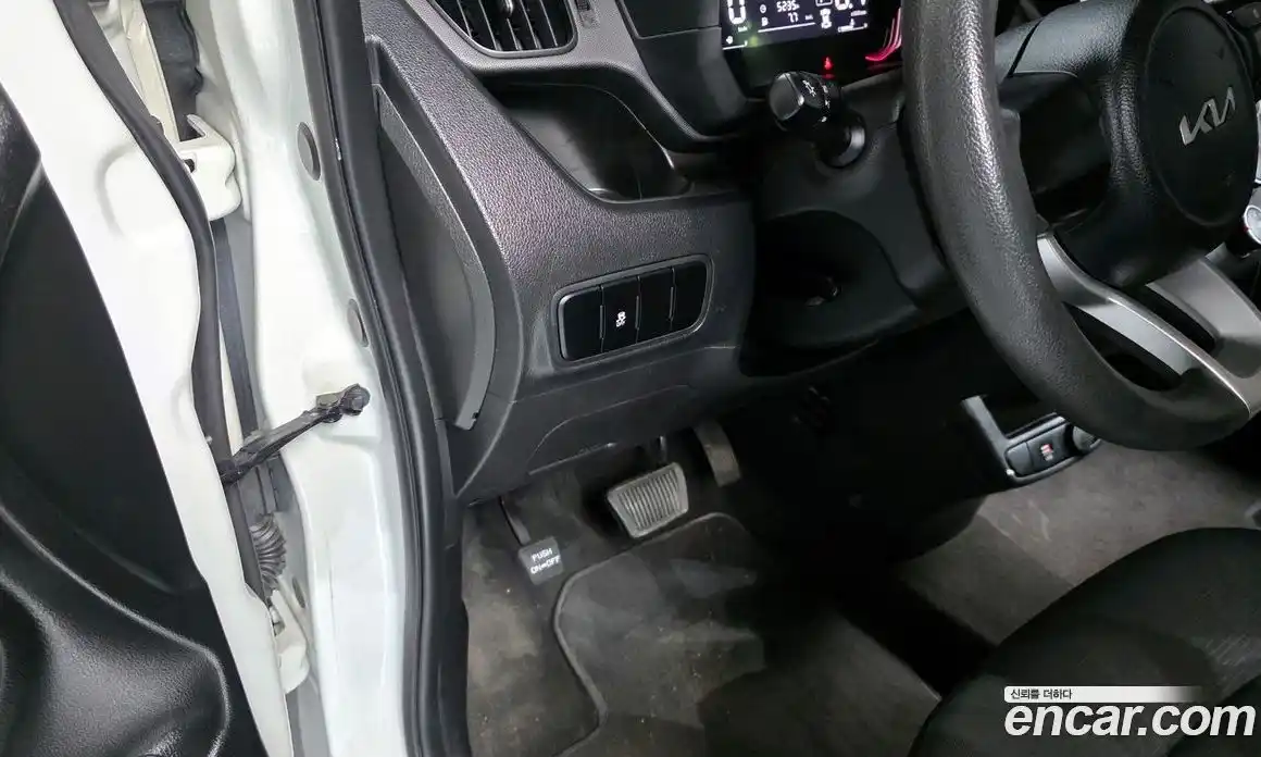 Kia Ray 2023 1.0 Автомат в Москве № 612921, фото 15