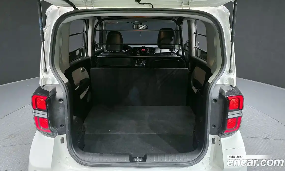 Kia Ray 2023 1.0 Автомат в Москве № 612921, фото 19