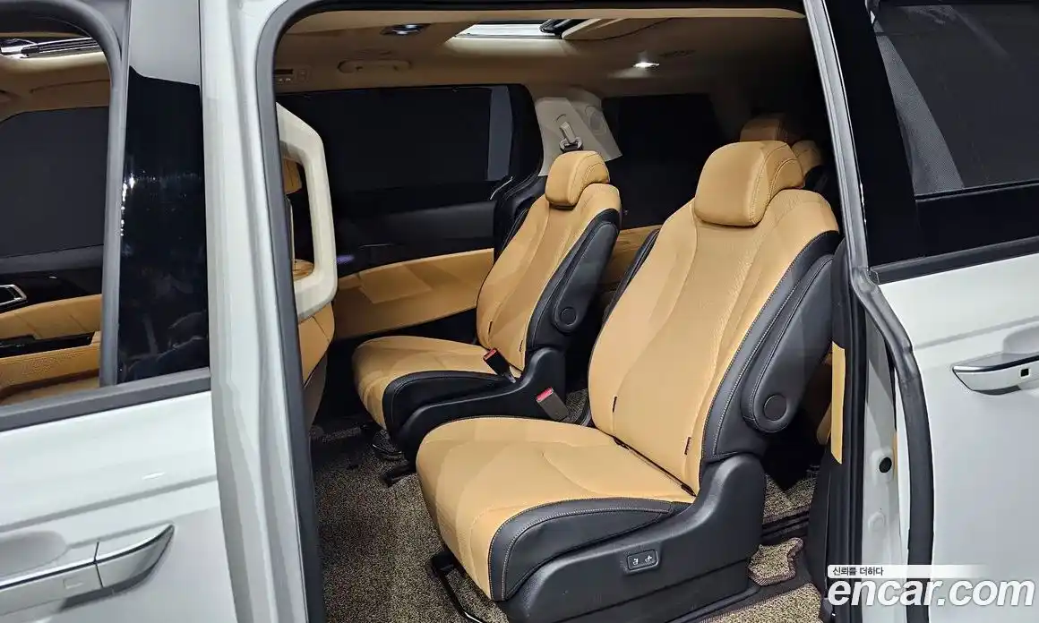 Kia Canival 2022 2.2 Автомат в Москве № 613041, фото 12