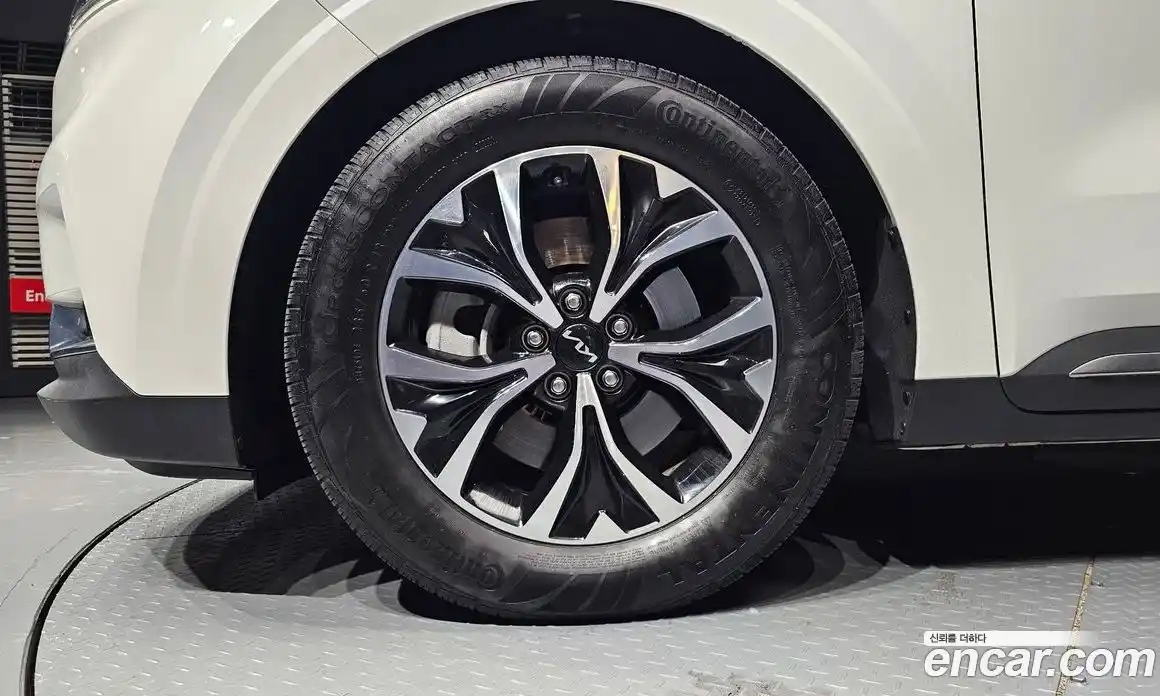 Kia Canival 2022 2.2 Автомат в Москве № 613041, фото 5