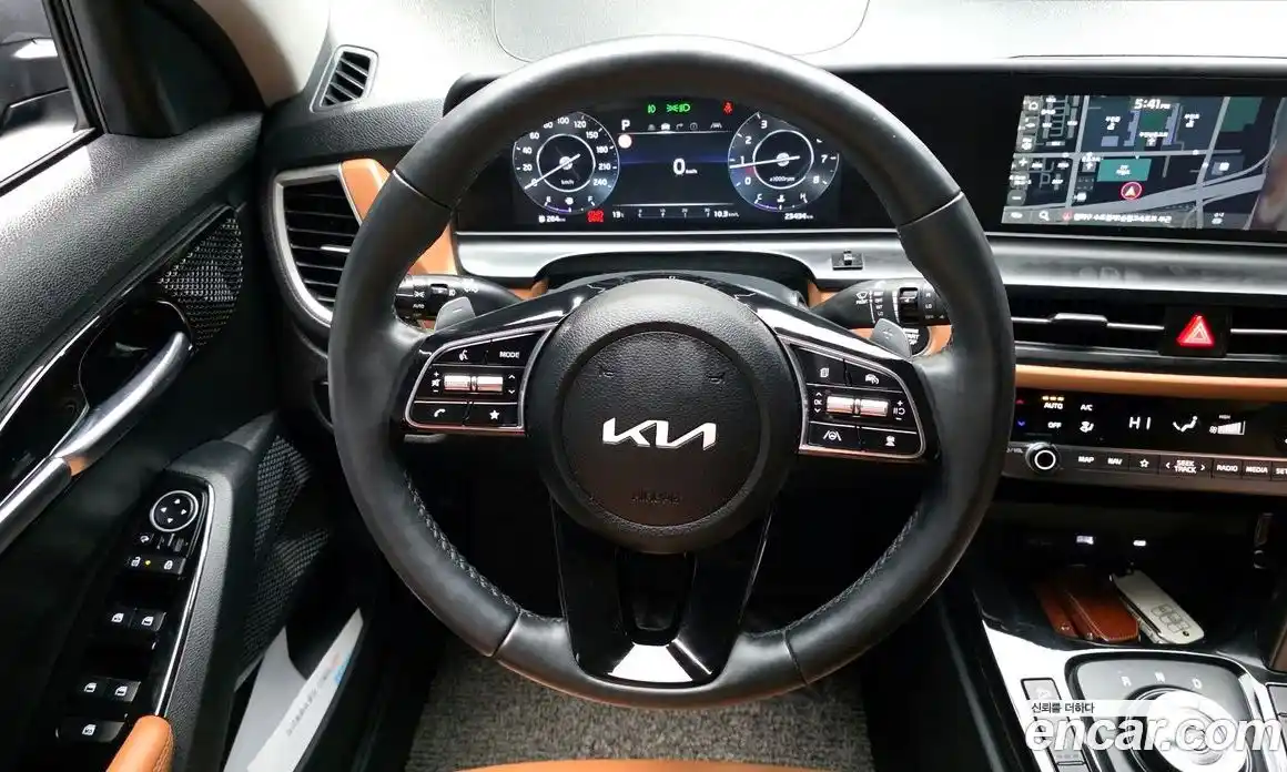 Kia Seltos 2024 2.0 Автомат в Москве № 613106, фото 13