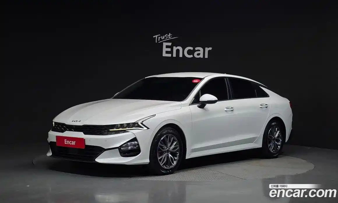 Kia K5 2022 2.0 Автомат в Москве № 613196, фото 1