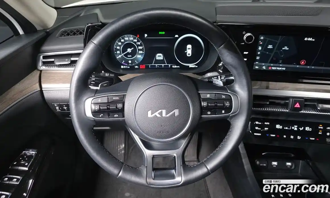 Kia K5 2022 2.0 Автомат в Москве № 613196, фото 14