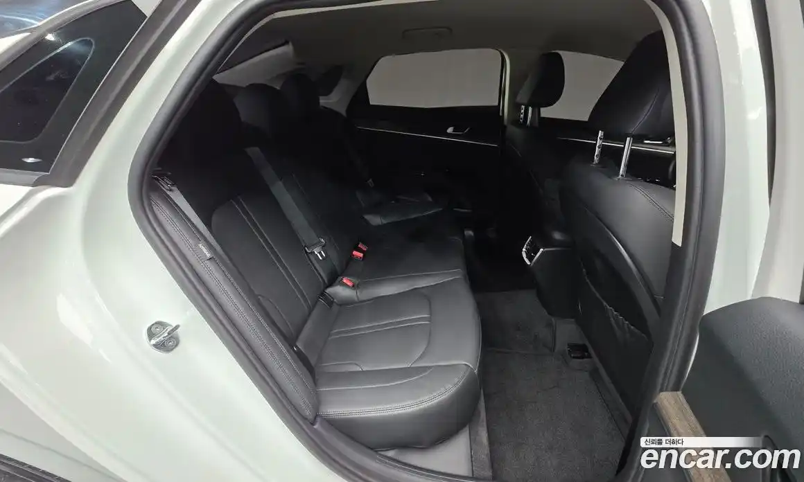 Kia K5 2022 2.0 Автомат в Москве № 613196, фото 19