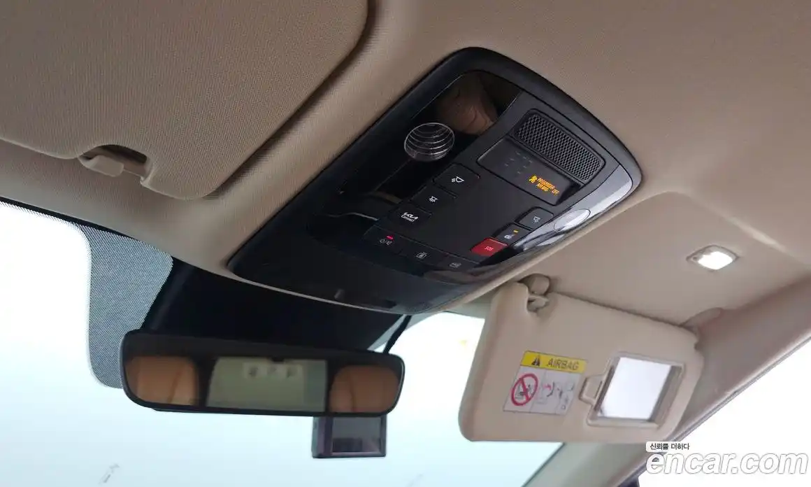 Kia Canival 2023 3.5 Автомат в Москве № 613372, фото 16