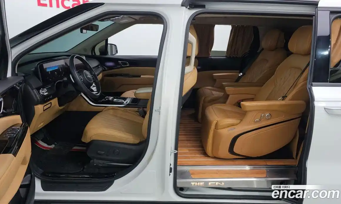 Kia Canival 2023 3.5 Автомат в Москве № 613372, фото 17