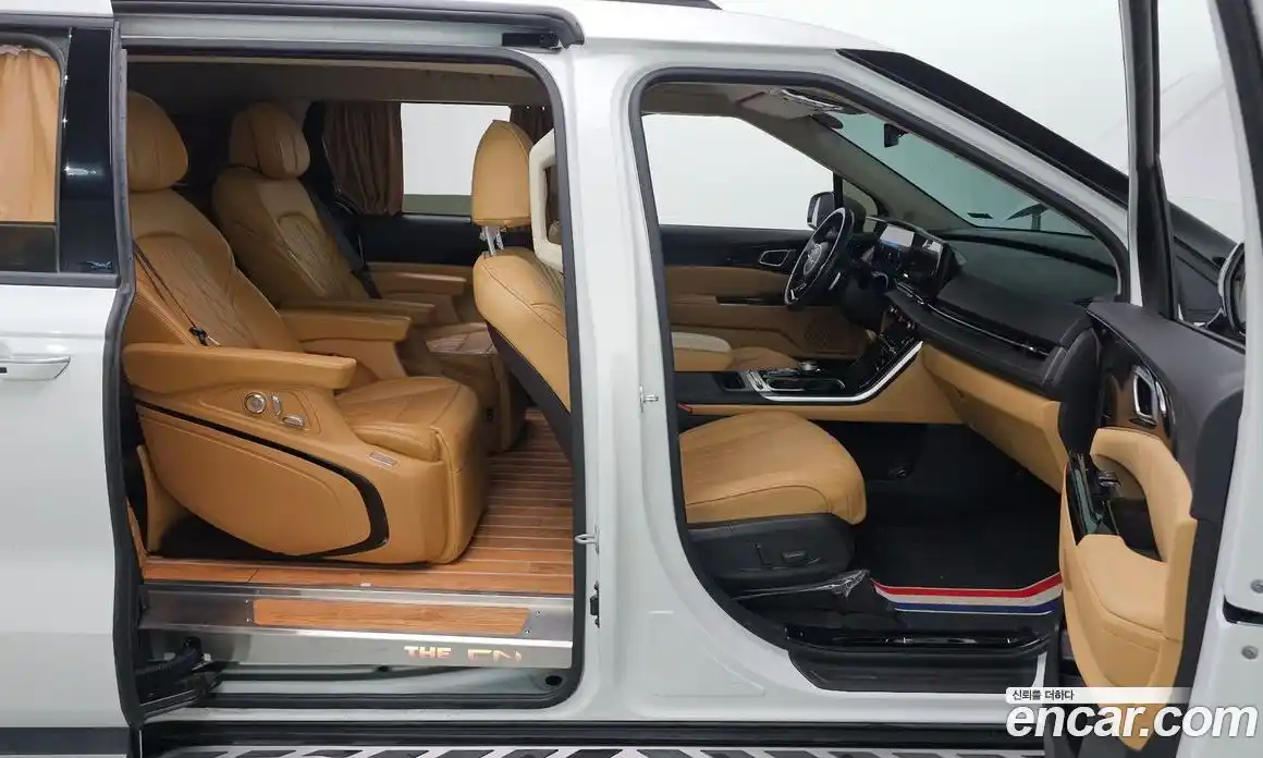 Kia Canival 2023 3.5 Автомат в Москве № 613372, фото 19